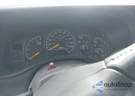 2000 Chevrolet Suburban 1500 Lt from USA, damaged, VIN 3GNFK16T7YG117715